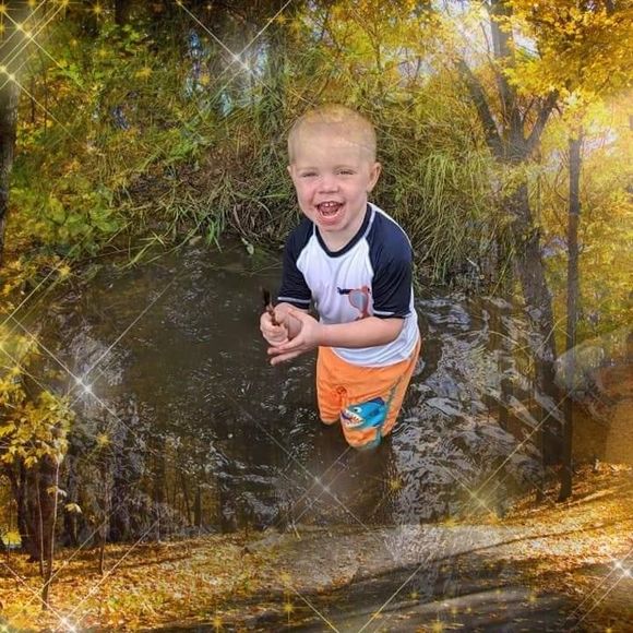 Meet your Posher, Jenn - Picture 1 of 1